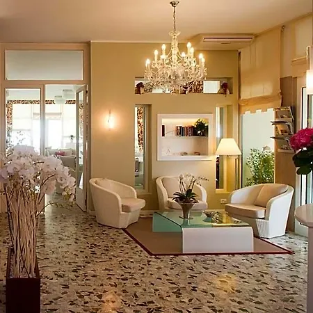 Canarie Hotel