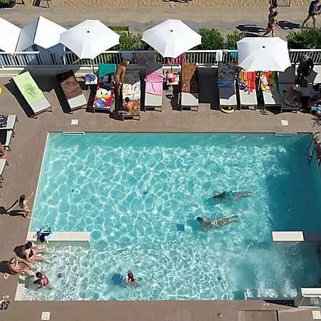 Canarie Hotel