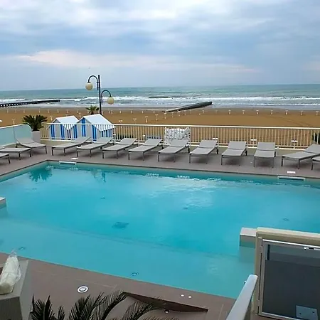 Hotel Canarie 3*