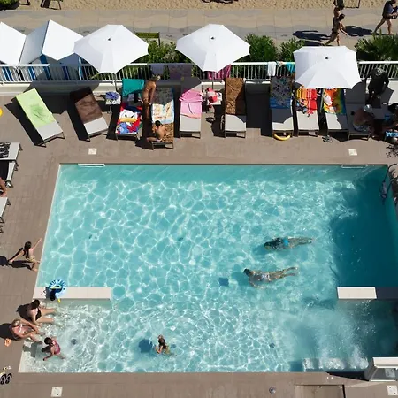 Canarie Hotel 3*